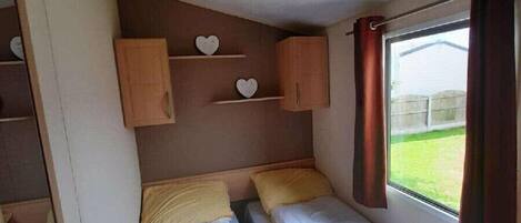 3 bedrooms, individually decorated, individually furnished, free WiFi