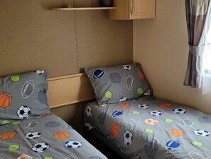 3 camere, con stile personalizzato, con arredamento individuale