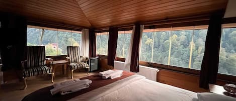 Kostenlose Babybetten, kostenloses WLAN, Bettwäsche