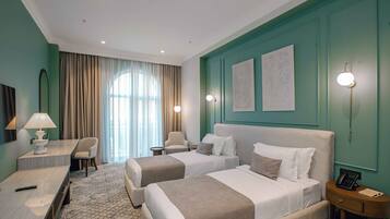 In-room safe, laptop workspace, iron/ironing board, free WiFi