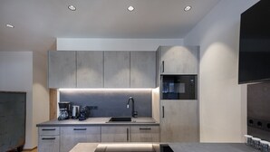 茶具/咖啡用具、冰箱、烤箱、洗碗机