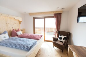 3 camere, una scrivania, culla da viaggio, Wi-Fi (a pagamento)