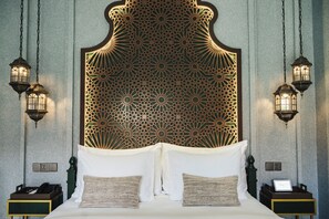 Ropa de cama hipoalergénica y minibar 