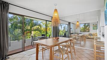 تناول الطعام