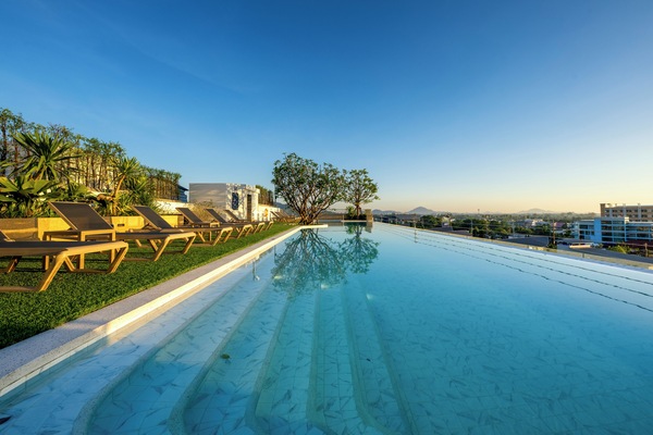 Pool auf dem Dach