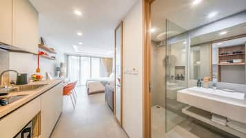 Classic Studio | Bathroom