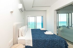 Deluxe Apartment, Balcony, Sea View | In-room safe, laptop workspace, free WiFi