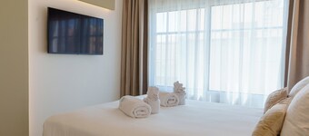 Dinglis Beach Hotel Suites