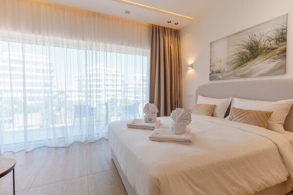 Dinglis Beach Hotel Apartments - Larnaca