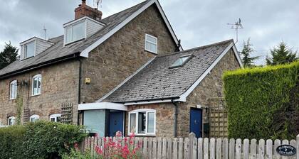 Central 1-bed - Sleeps 2 - Pet Friendly w Garden