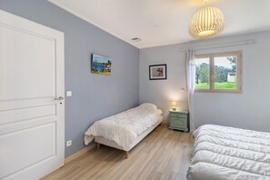 1 bedroom, WiFi, bed sheets