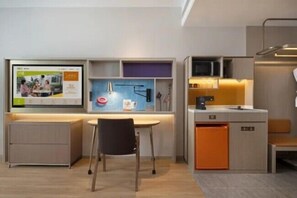 Basic Double Room | Desk, free WiFi