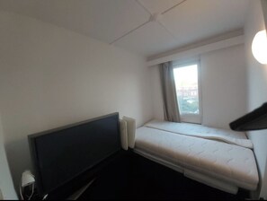 3 室のベッドルーム、アイロン / アイロン台、WiFi、ベッドシーツ