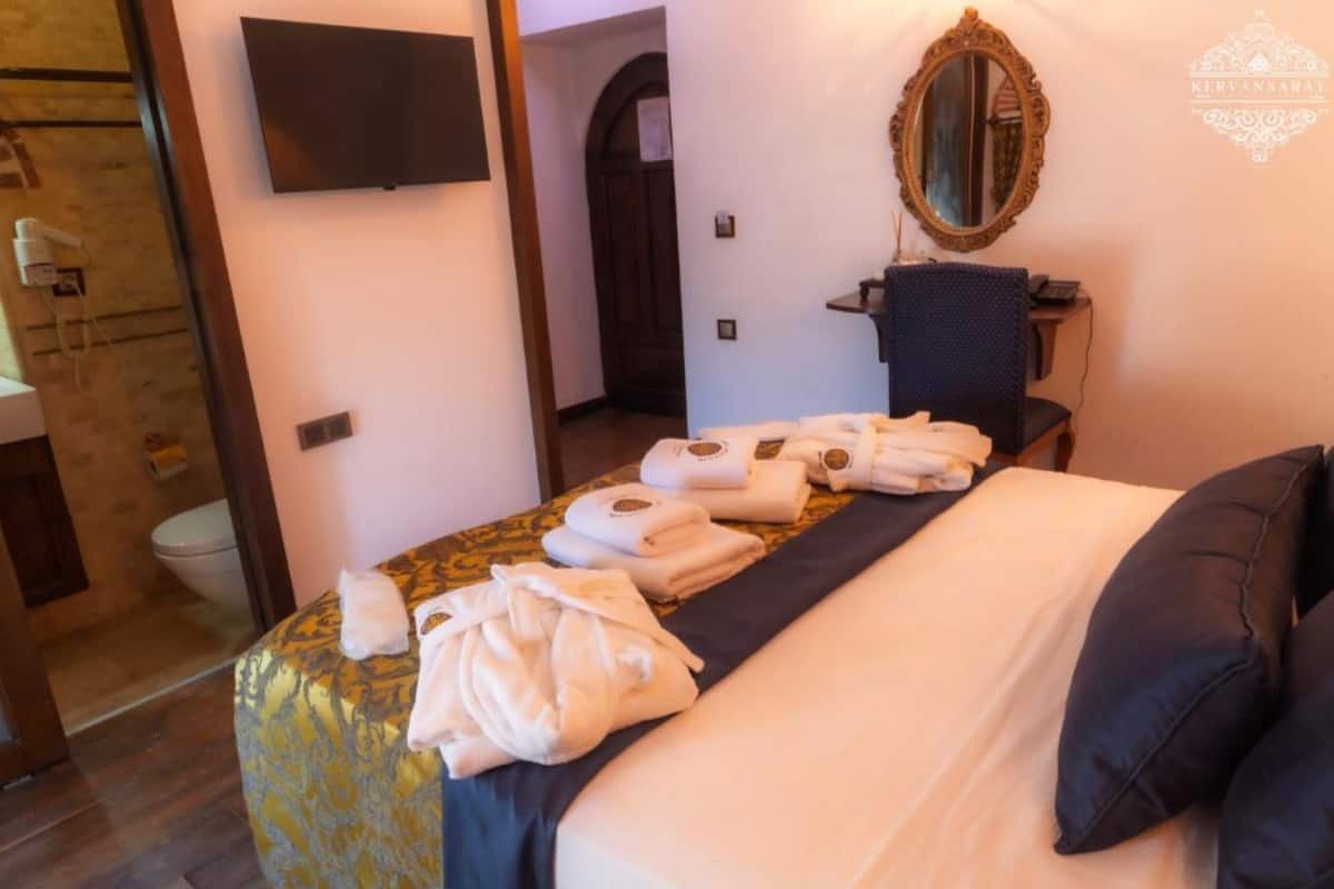 Economy Double Room | Premium bedding, down duvets, in-room safe, individually decorated