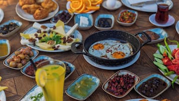 Free daily local cuisine breakfast