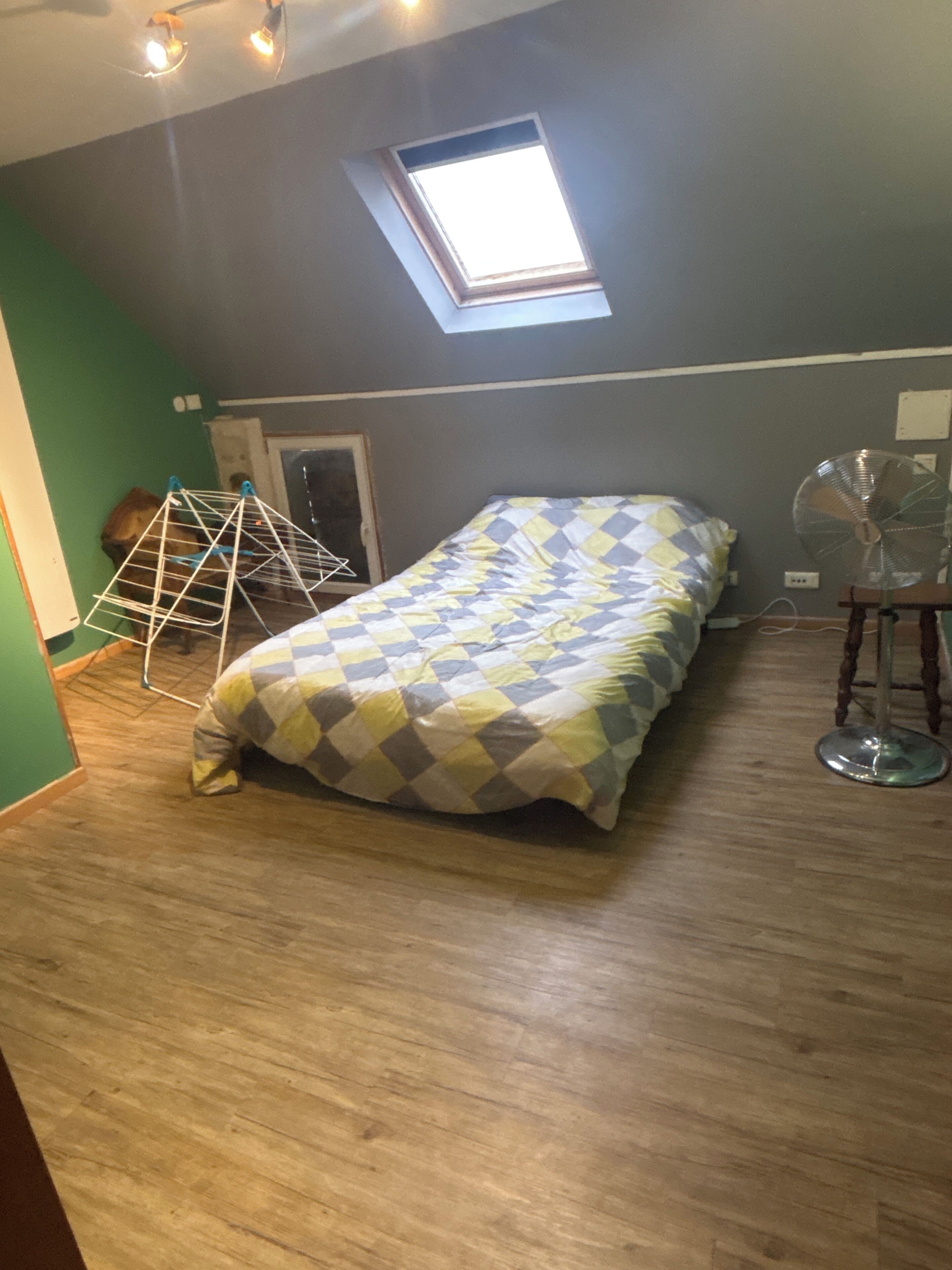 Wi-Fi gratuit, draps fournis