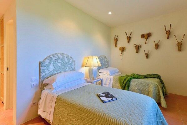 Villa | 7 bedrooms, iron/ironing board, bed sheets - Maniero in Maremma, Luxury Villa in Tuscany (Magliano in Toscana)