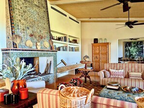 Villa | Balcony