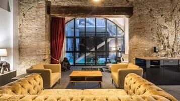 Departamento familiar, vista a la ciudad | Área de sala de estar