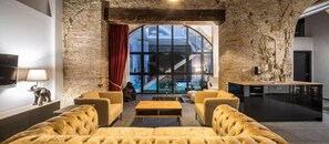 Fjölskylduíbúð - borgarsýn | Stofa