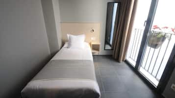 Comfort Apartment, City View | In-room safe, desk, laptop workspace, soundproofing