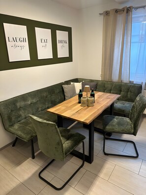 Dining - Apartment 'Lang' with Wi-Fi (Stadelhofen)