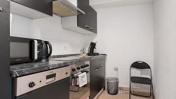 Frigorífic, forn, placa de cuina i rentaplats