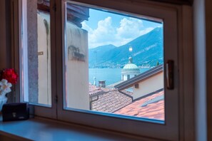 Apartamento, 2 quartos, sacada, vista para o lago | Vista para o lago