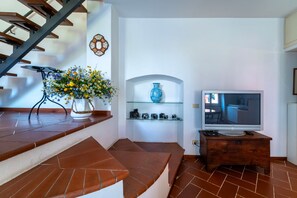 Interior detail - Loppia Secret Mansarda by Wonderful Italy (Bellagio)