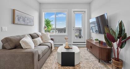 Lockwood Retreat w Wifi, Patio, UG Parking