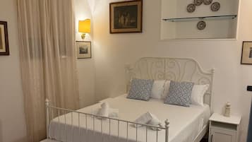 Cortinas blackout, sistema de insonorizaciĂłn y wifi gratis