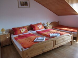 1 bedroom, iron/ironing board, WiFi, bed sheets