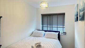 4 bedrooms, free WiFi, bed sheets