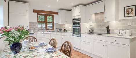 Diskmaskin och grytor/köksredskap