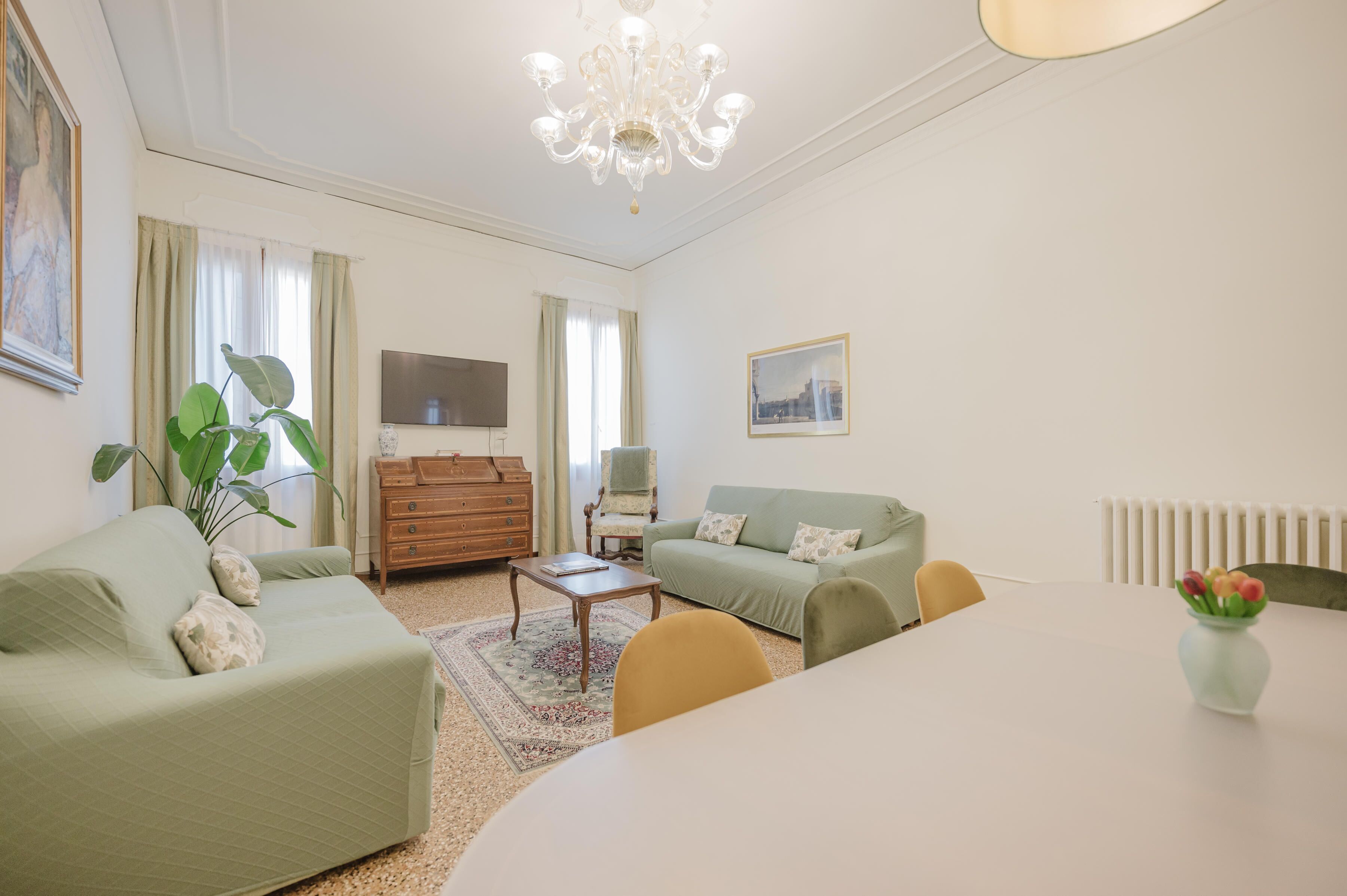 コンフォート アパートメント バルコニー シティビュー | リビング エリア