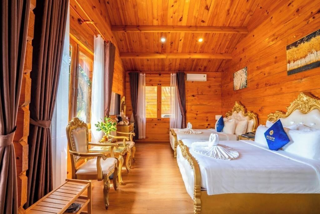 Deluxe kamer, 1 twee- of 2 eenpersoonsbedden, uitzicht op tuin | Een bureau, verduisterende gordijnen, geluiddichte muren