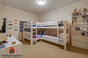 Appart'hôtel Deluxe, vue jardin | Coffres-forts dans les chambres, fer et planche à repasser