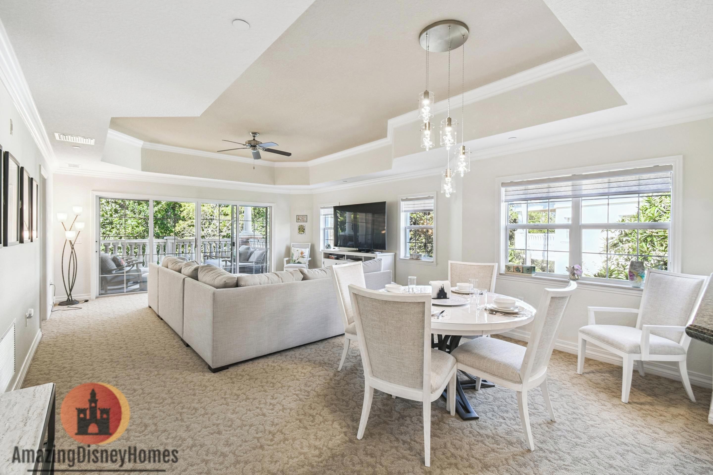 Condo luxo, vista para o jardim | Área de estar