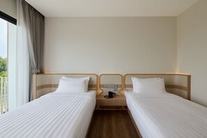 Superior Twin Room | In-room safe, free WiFi - Phetara Hotel Mahachai by PCL (Samut Sakhon)