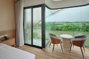 Deluxe Double Room | Lake view