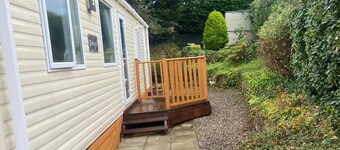2 Bed Caravan-sleeps 6-pet Friendly