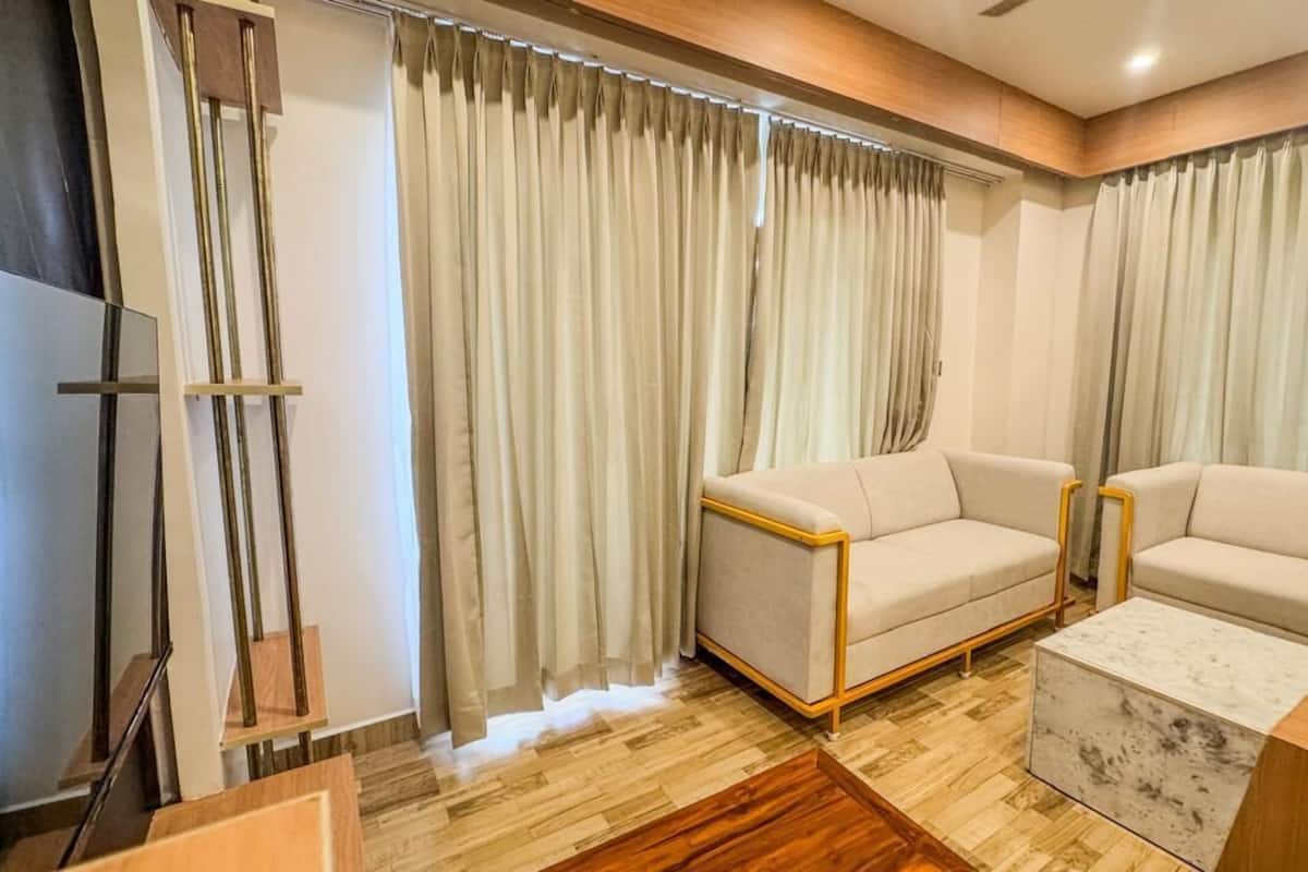 Suite | Free WiFi
