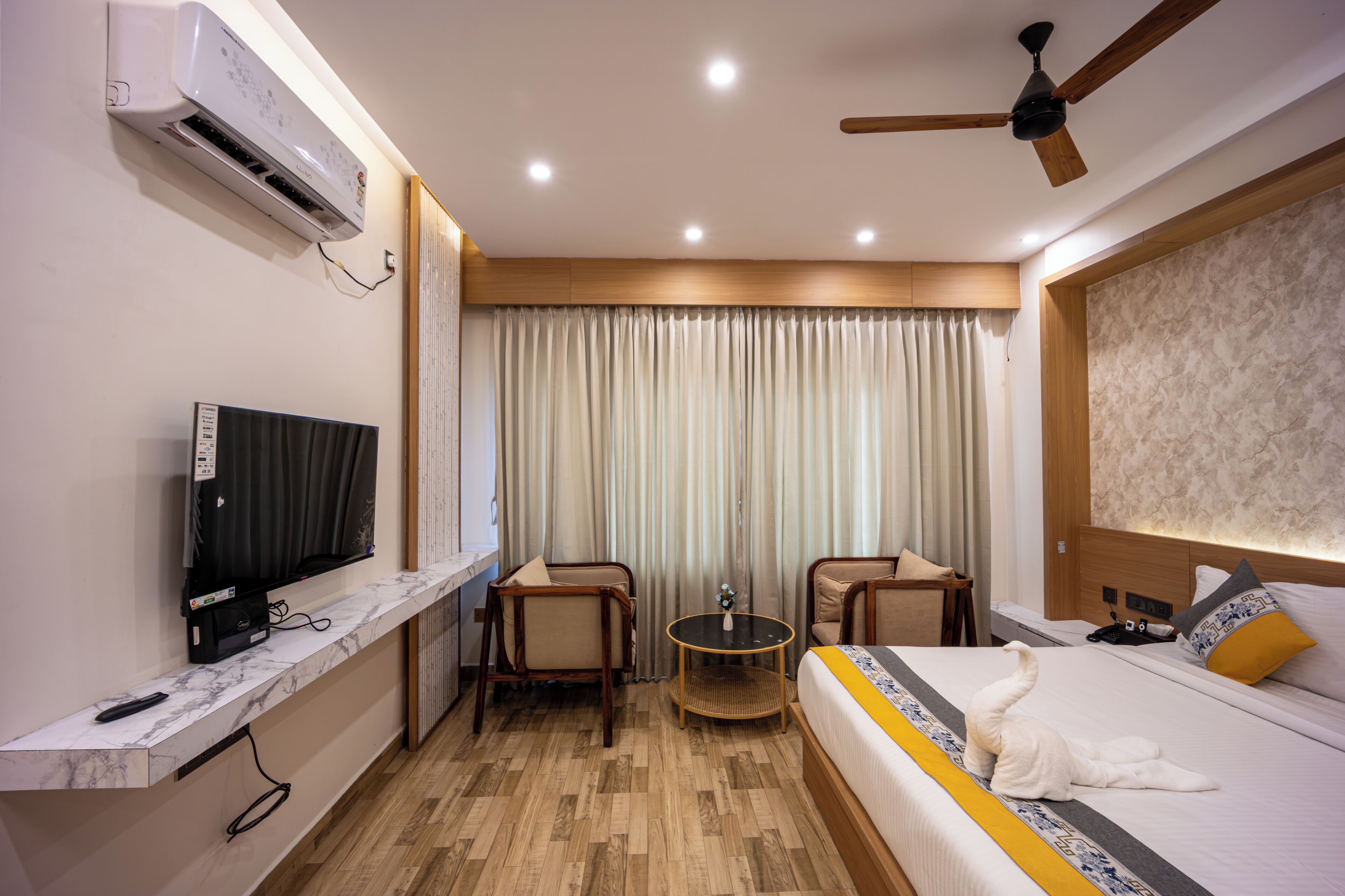 Standard Double Room | Free WiFi