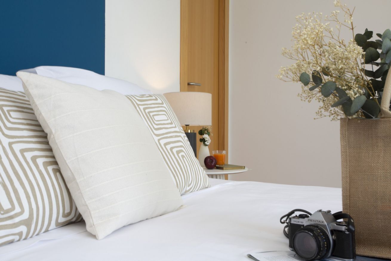 3 habitaciones, tabla de planchar con plancha y wifi gratis 