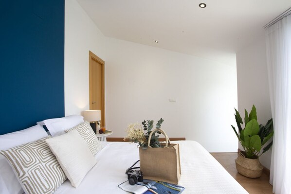 3 habitaciones, tabla de planchar con plancha y wifi gratis 