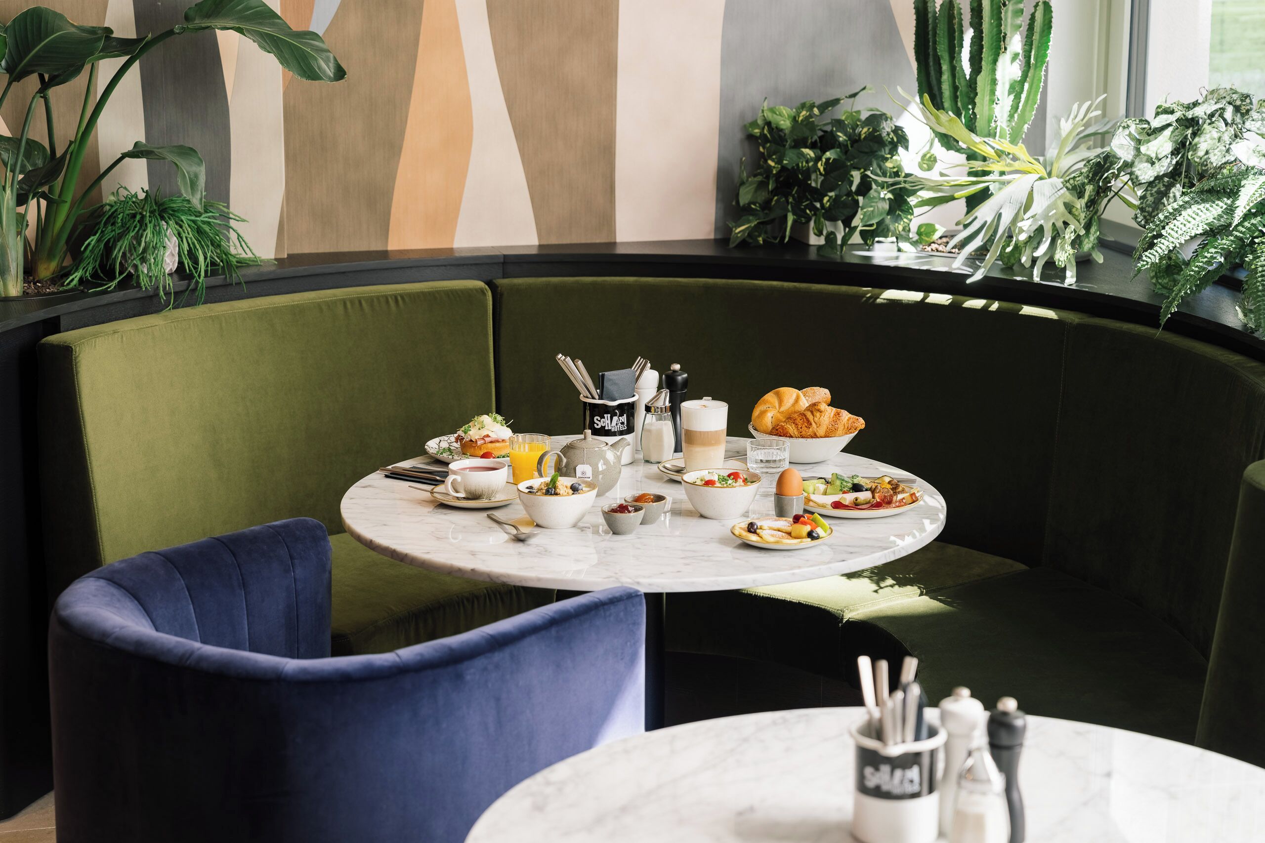 Tägliches Frühstücksbuffet gegen Gebühr