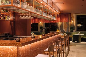 Bar (en la propiedad)