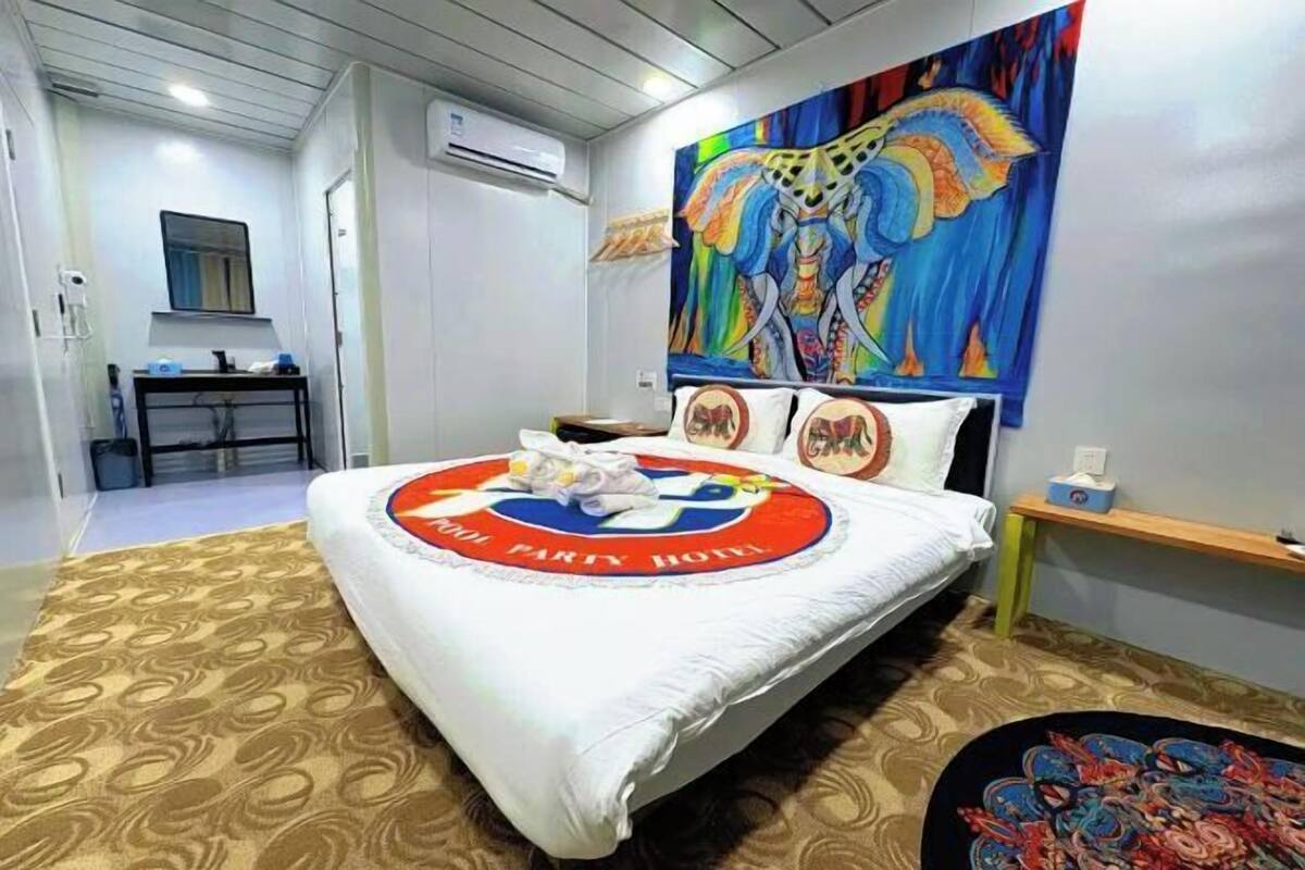 Escritorio y wifi gratis