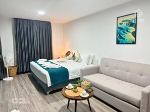 Luxury Room, 1 King Bed with Sofa bed, Balcony | Premium bedding, down comforters, free minibar items, in-room safe