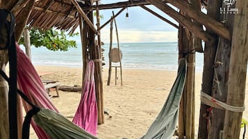 Platja a a prop i platja de sorra blanca